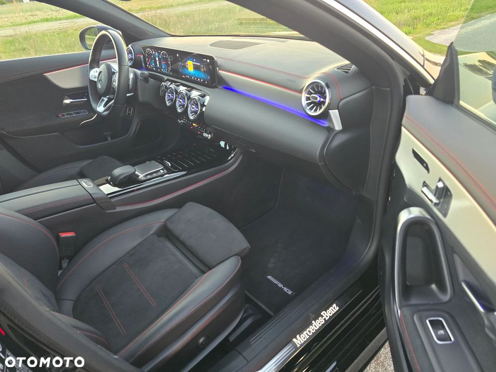 Mercedes-Benz CLA 200 d 8G-DCT AMG Line - 9
