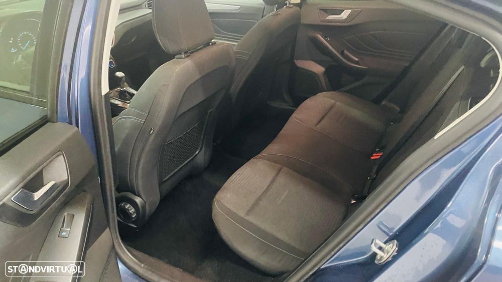 Ford Focus 1.0 EcoBoost Active X - 7