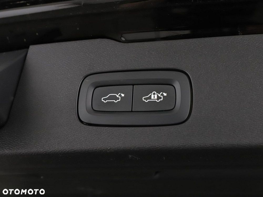 Volvo V60 B4 D Geartronic Momentum Pro - 39