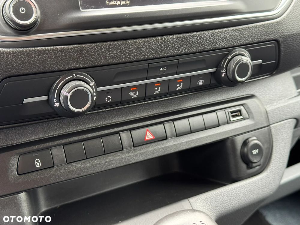 Opel Vivaro - 26