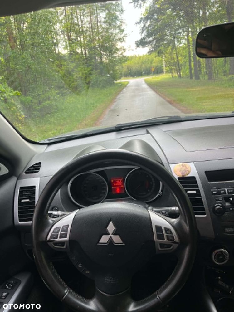 Mitsubishi Outlander 2.0 DID Instyle - 11