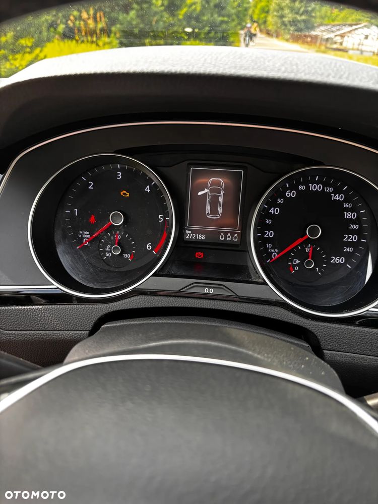 Volkswagen Passat 1.6 TDI (BlueMotion Technology) Trendline - 12