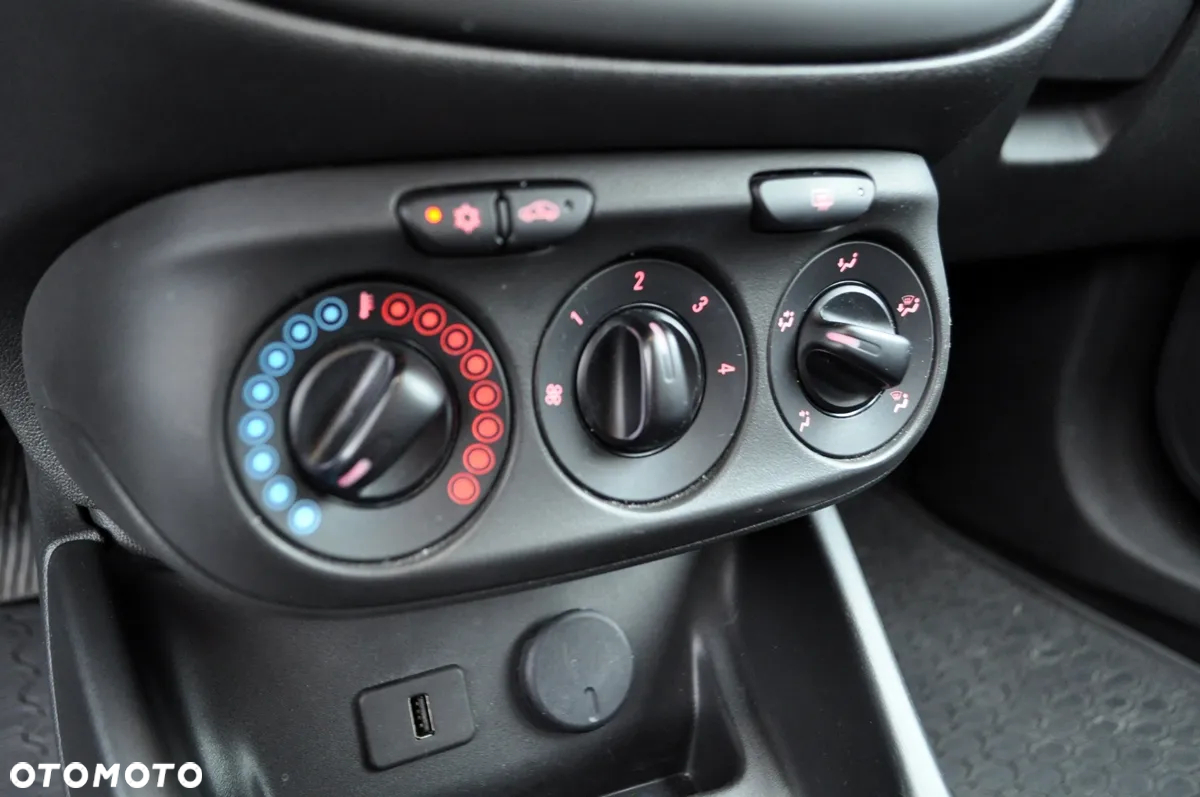 Opel Corsa - 32