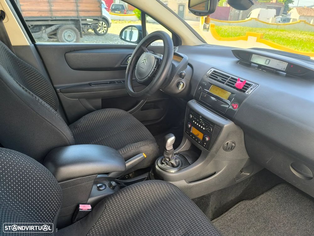 Citroën C4 1.6 HDi 110 VTR Pack - 5