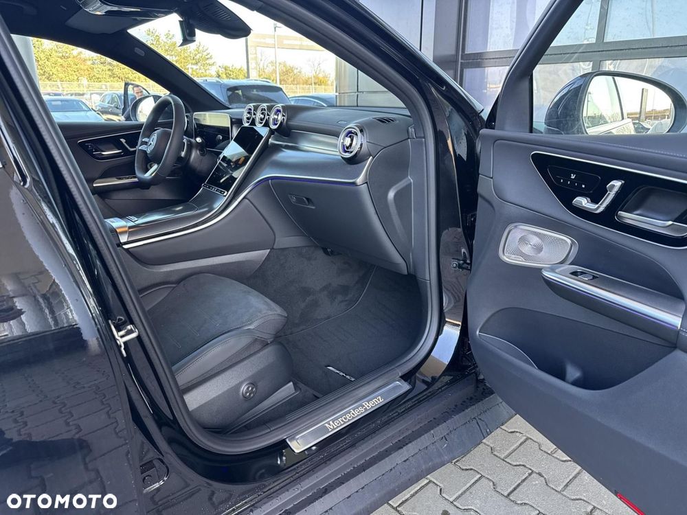 Mercedes-Benz GLC - 22