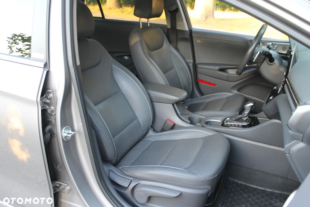 Hyundai IONIQ - 23