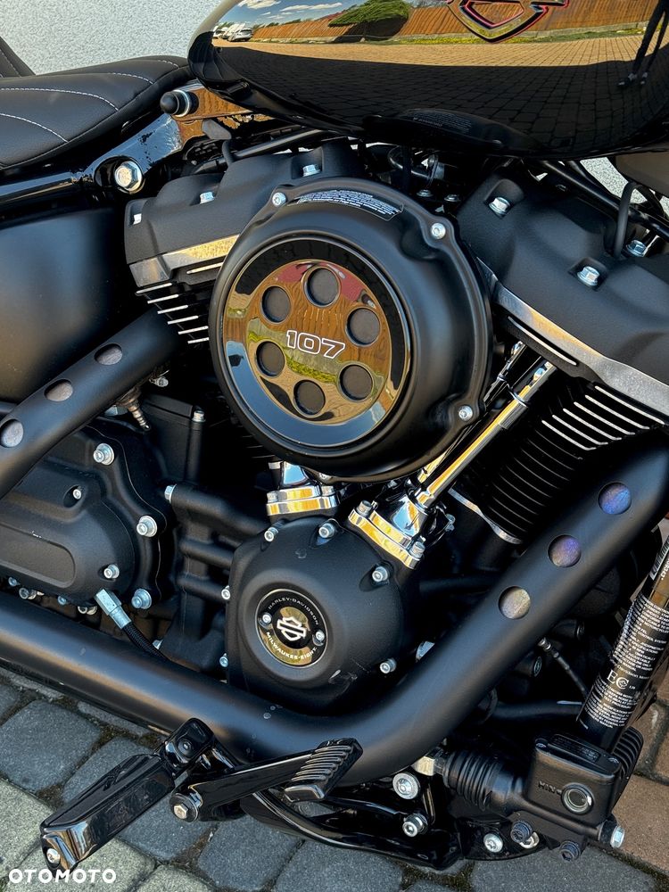Harley-Davidson Softail Street Bob - 11