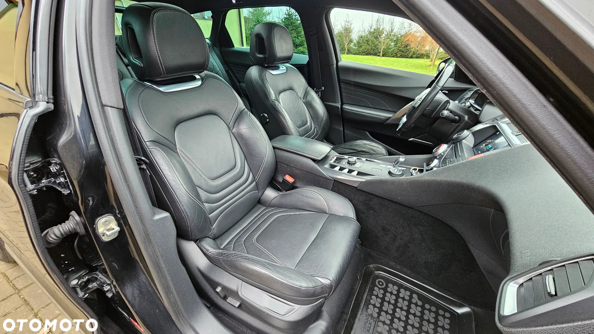 Citroën DS5 2.0 Hybrid4 SportChic - 14