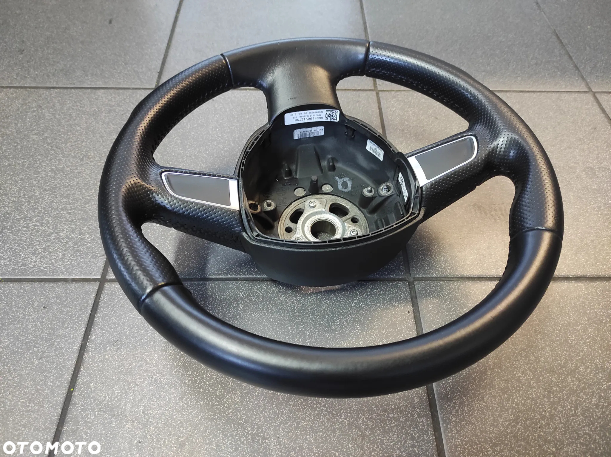 KIEROWNICA 3 RAMIENNA SKÓRZANA SKÓRA S LINE PIKOWANA ..Q.. AUDI A3 8P A4 B6 B7 A5 8T A6 C6 Q5 8R Q7 4L WYSYŁKA !!!!! - 3