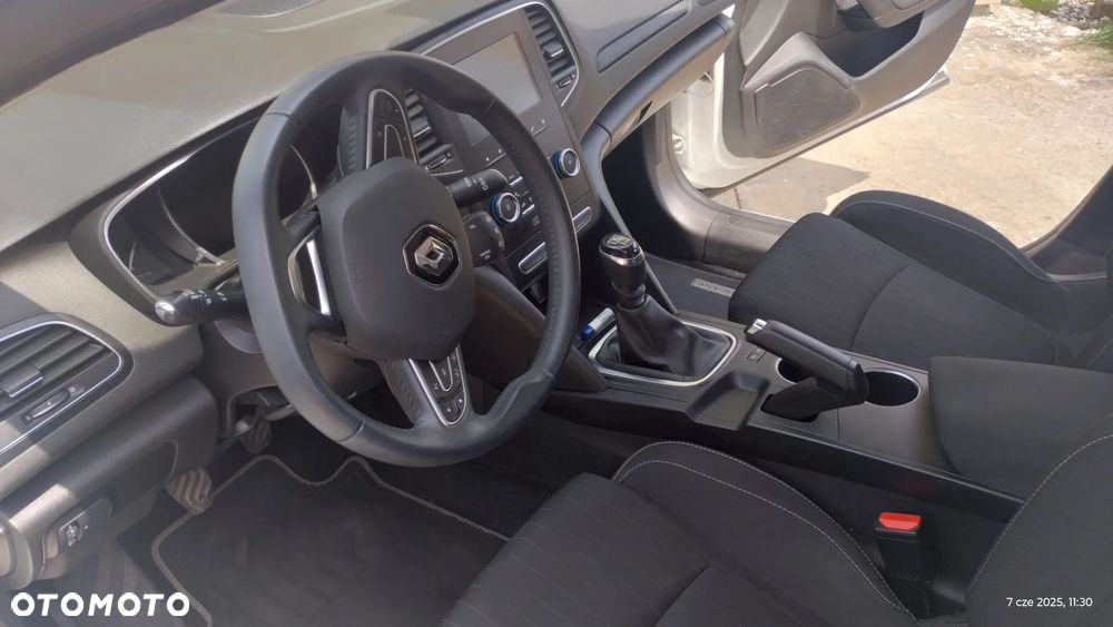 Renault Megane 1.3 TCe FAP Limited - 8