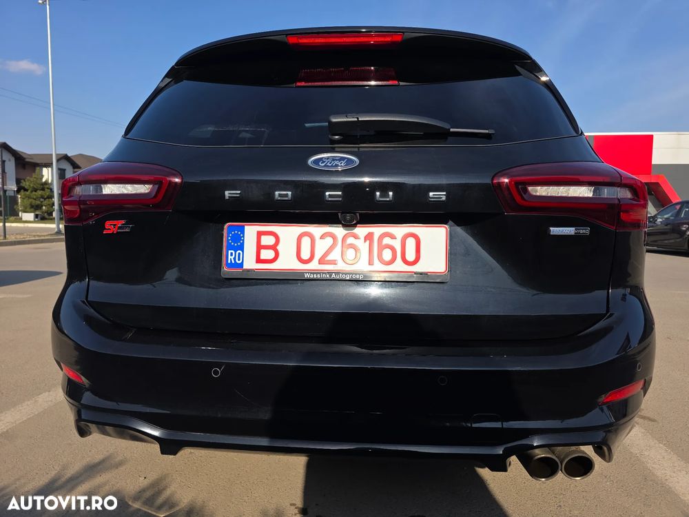Ford Focus 1.0 EcoBoost Hybrid ST-LINE X - 12