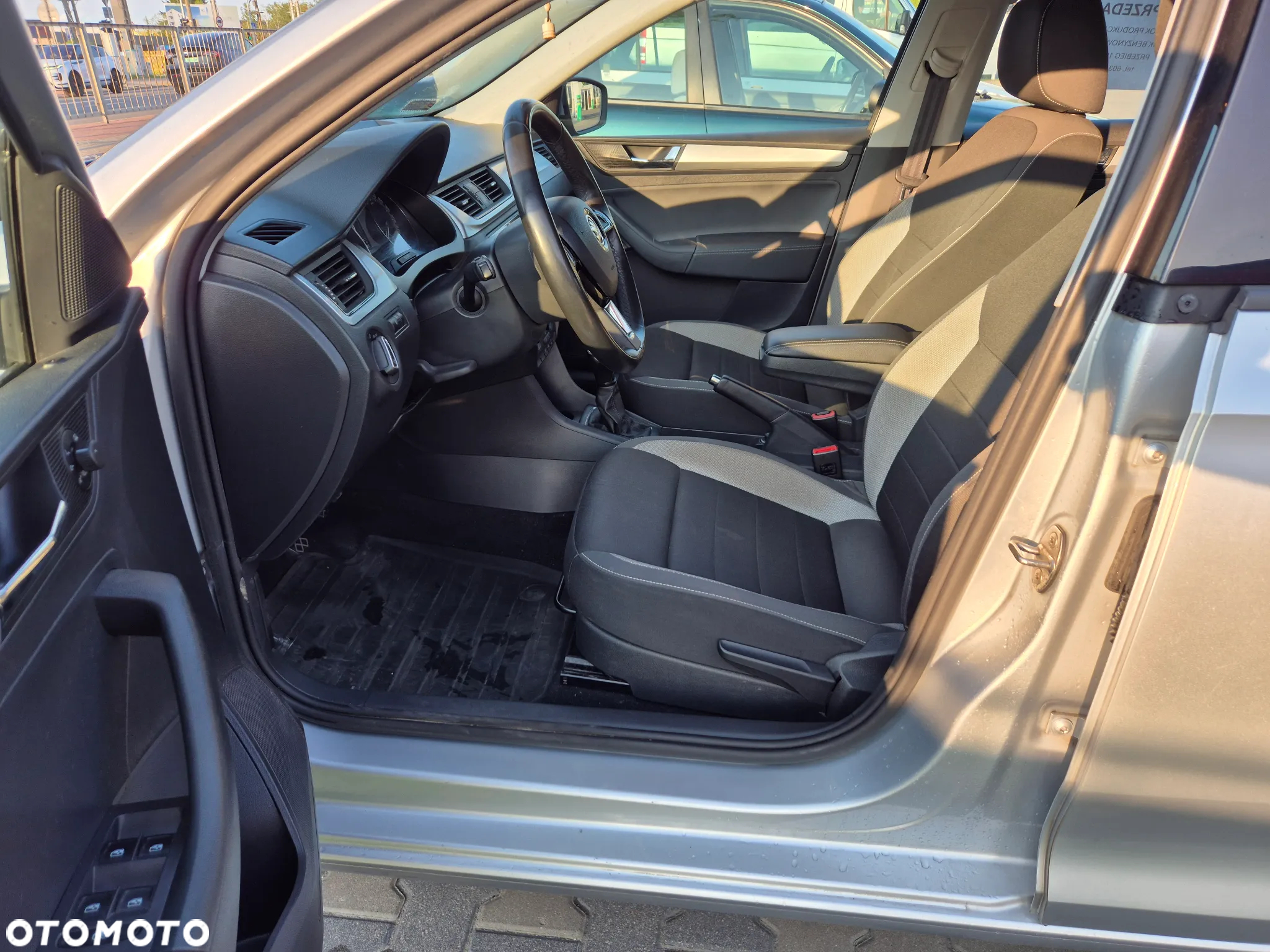 Skoda RAPID 1.0 TSI Ambition - 11
