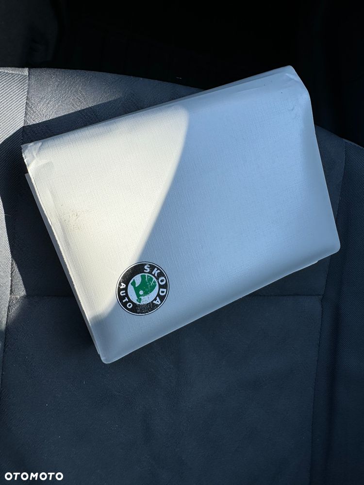 Skoda Octavia 1.8T Elegance - 21