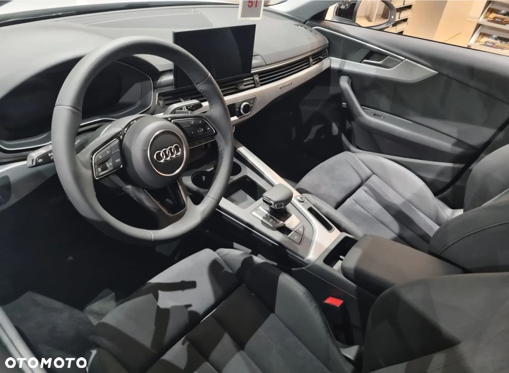 Audi A4 - 4