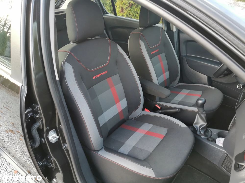 Dacia Sandero Stepway TCe 90 (S&S) Celebration - 22