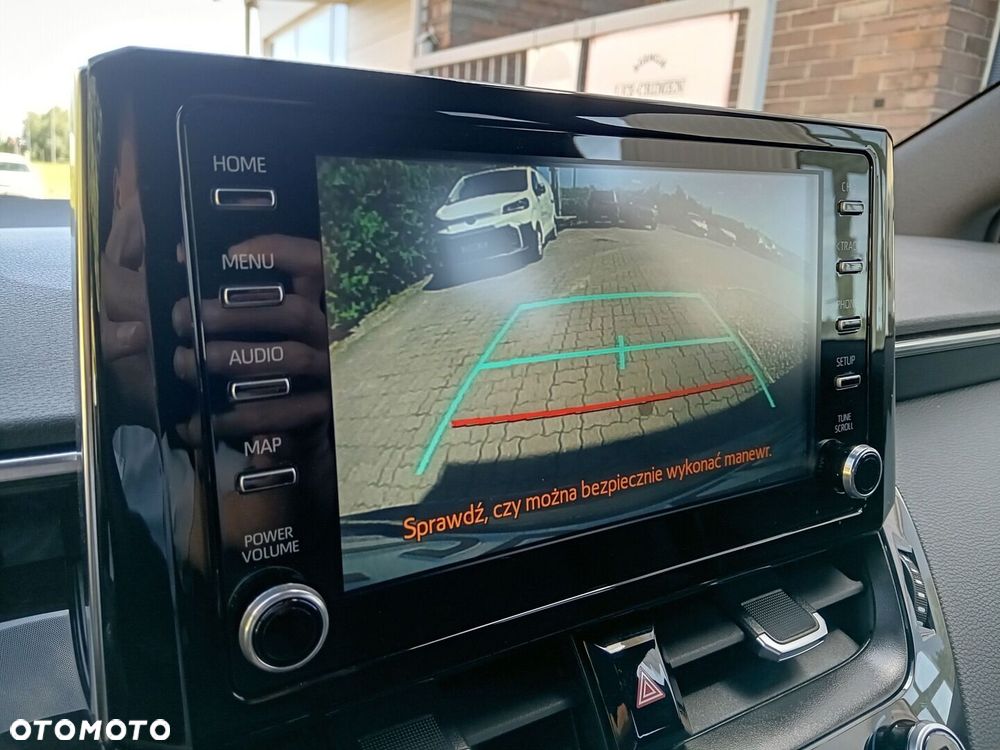 Toyota Corolla 2.0 Hybrid Comfort - 16