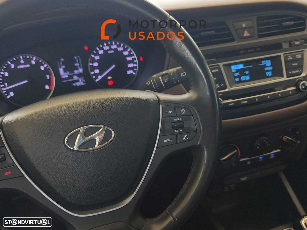 Hyundai i20 1.2 Comfort - 17