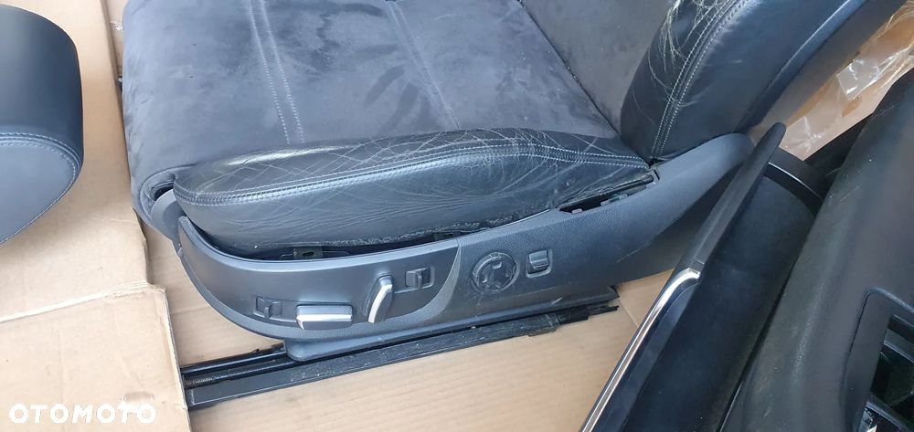 Fotele kanapa boczki komplet półskóra alcantara elektryczne Audi A8 D3 - 3