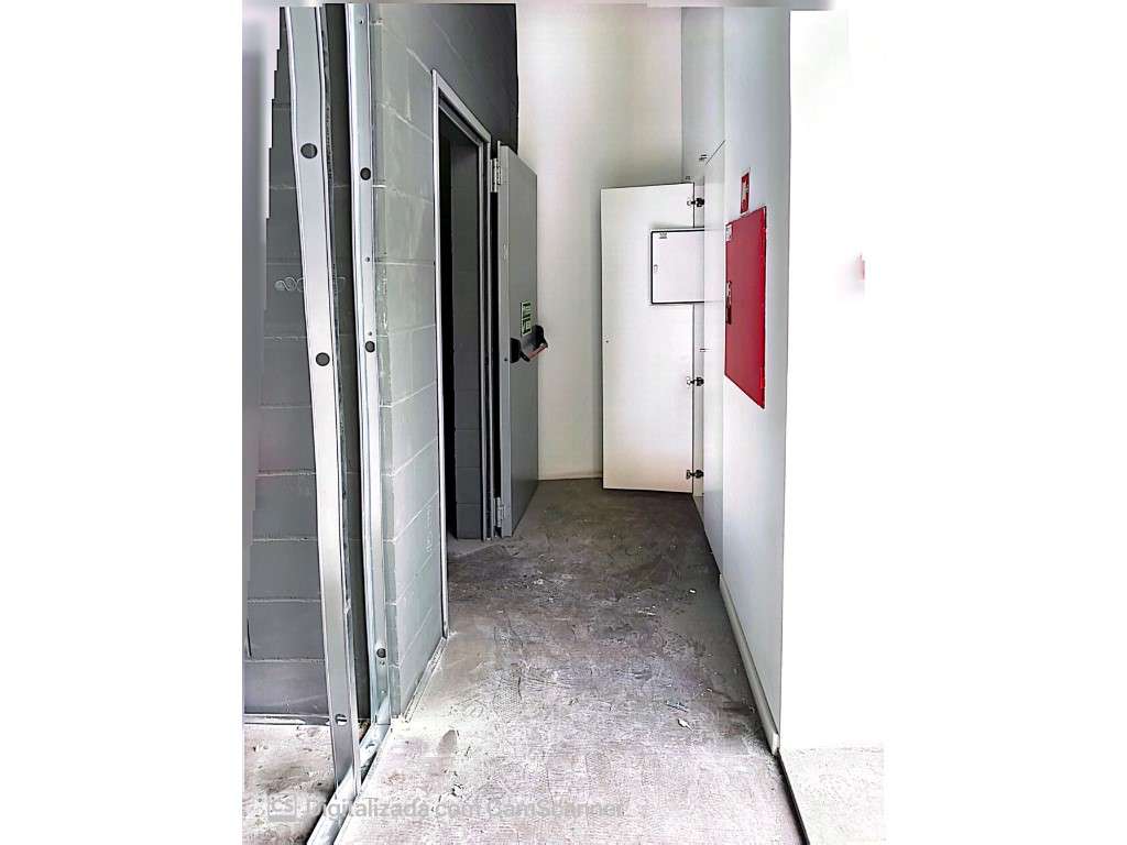 Excelente escritório amplo com 400metros de área na zona industrial... - Grande imagem: 4/24