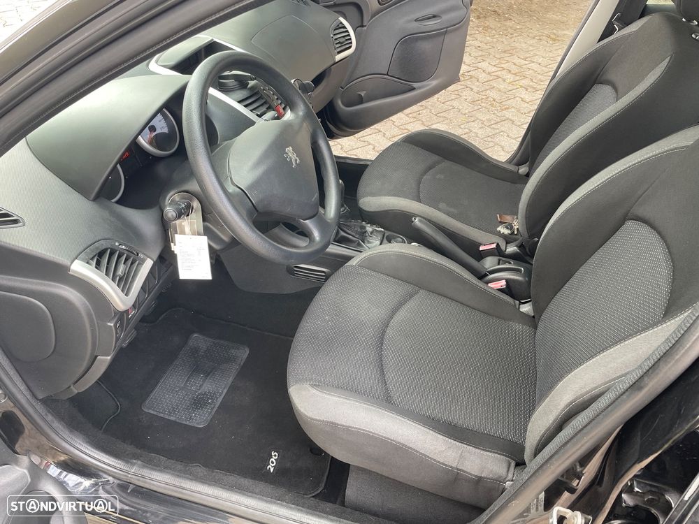 Peugeot 206+ - 27