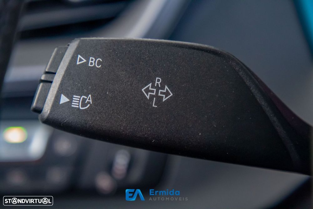 BMW 118 i Pack Desportivo M Auto - 41