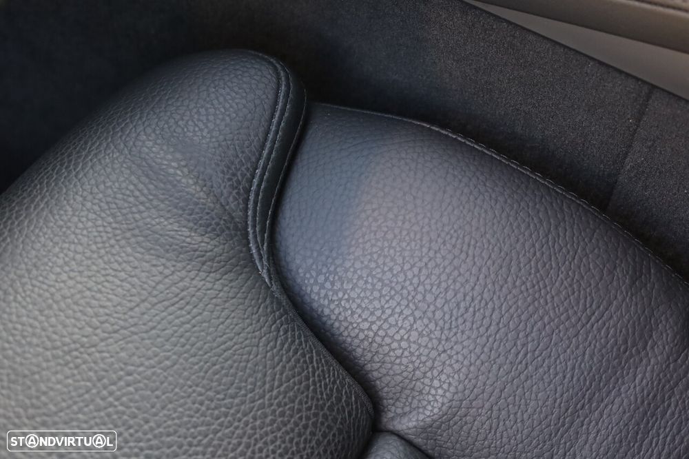 Volvo V90 2.0 T6 PHEV Plus Dark AWD - 10