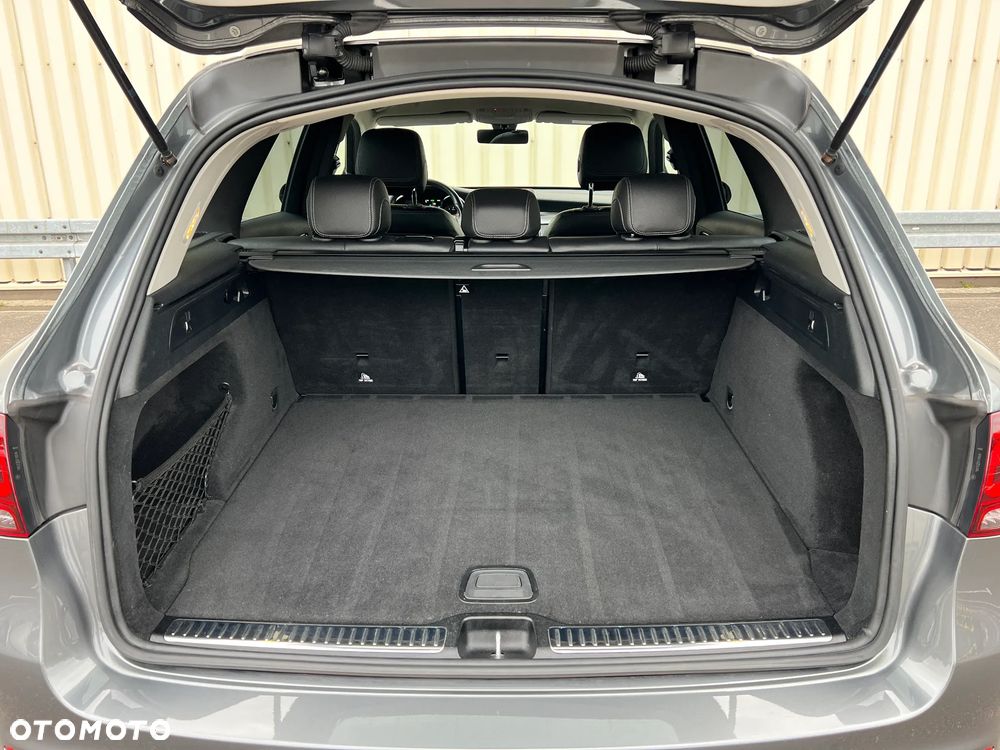 Mercedes-Benz GLC 200 4Matic 9G-TRONIC AMG Line - 36