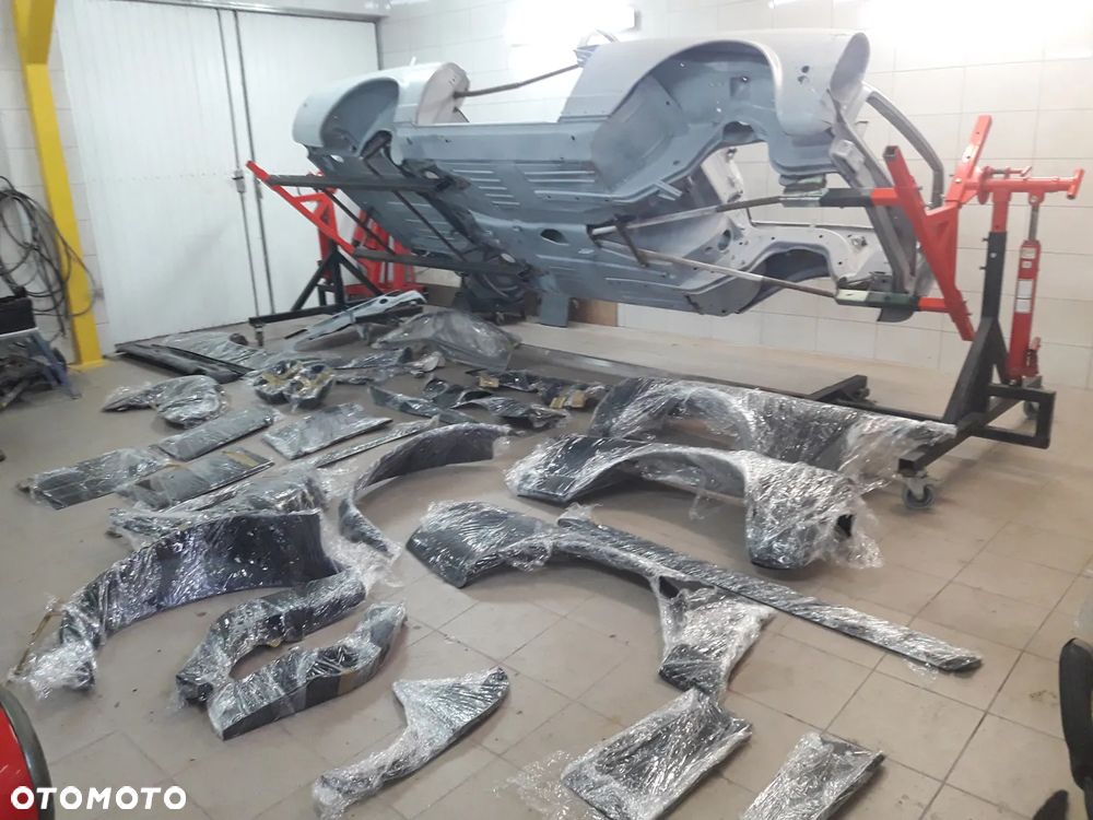 Mercedes-Benz SL - 16