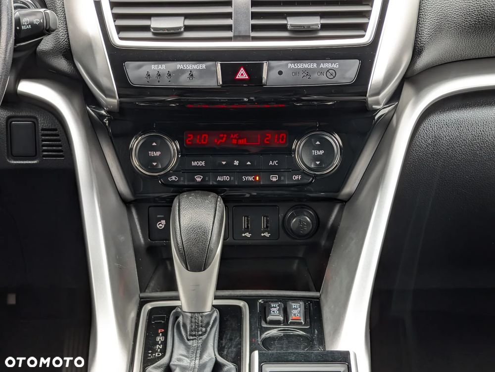 Mitsubishi Eclipse Cross 1.5 T-MIVEC 2WD CVT Diamant+ - 32