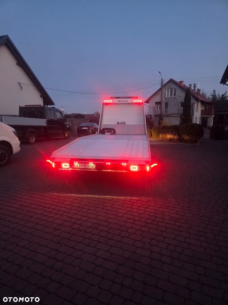 Mercedes-Benz SPRINTER - 18