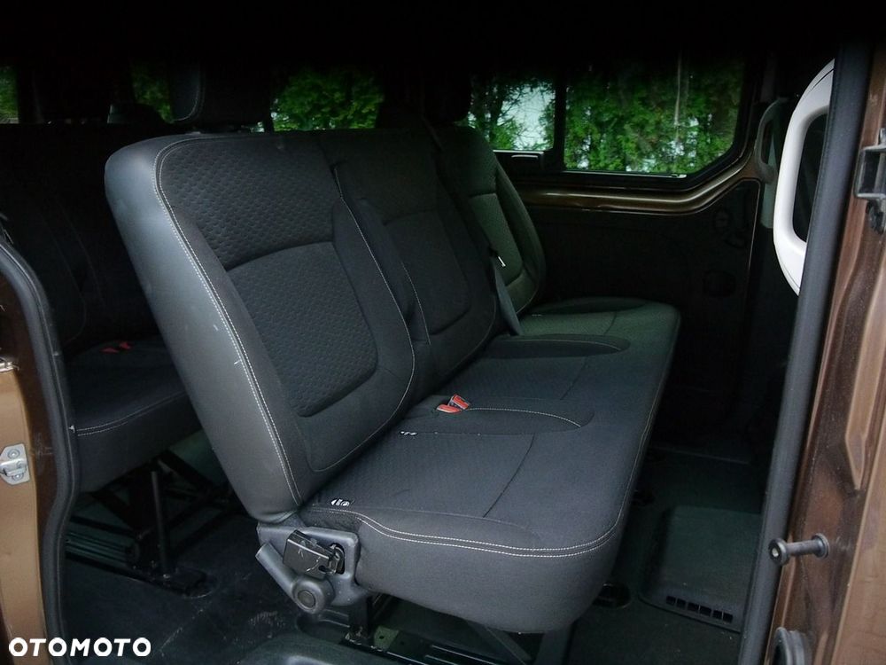 Opel Vivaro - 22
