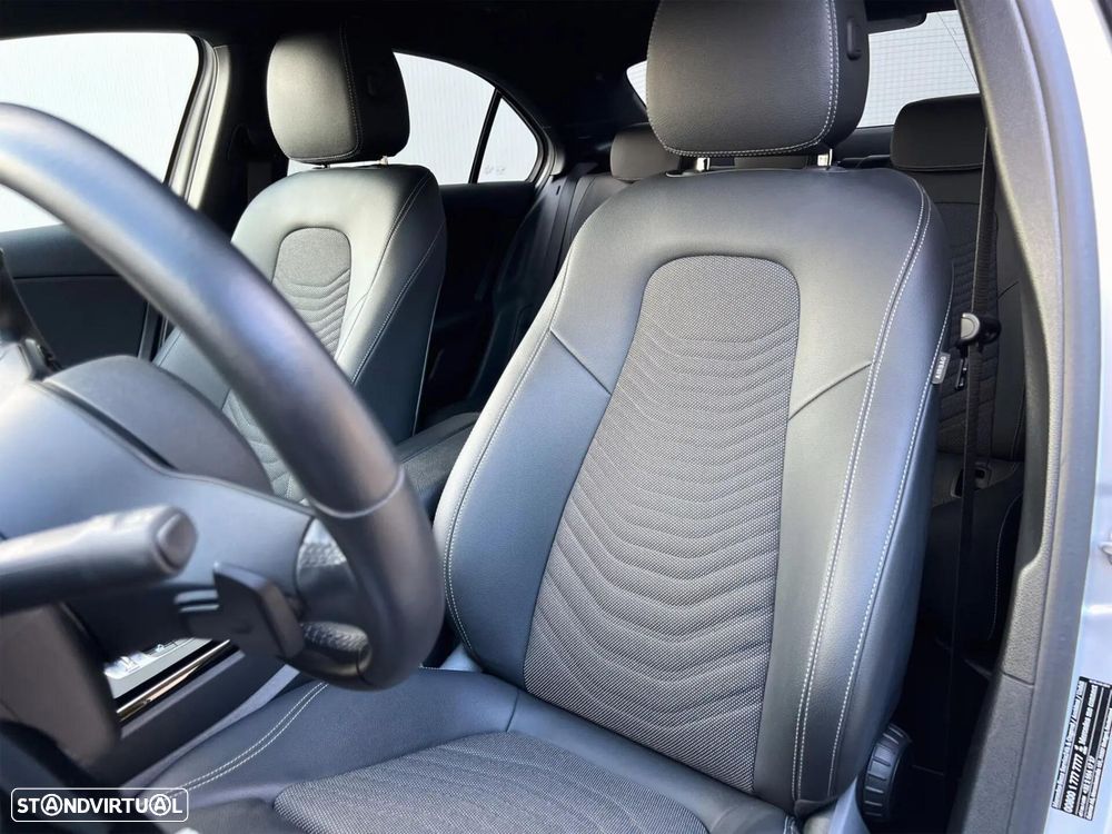 Mercedes-Benz A 180 Limousine d Business Solutions Aut. - 48