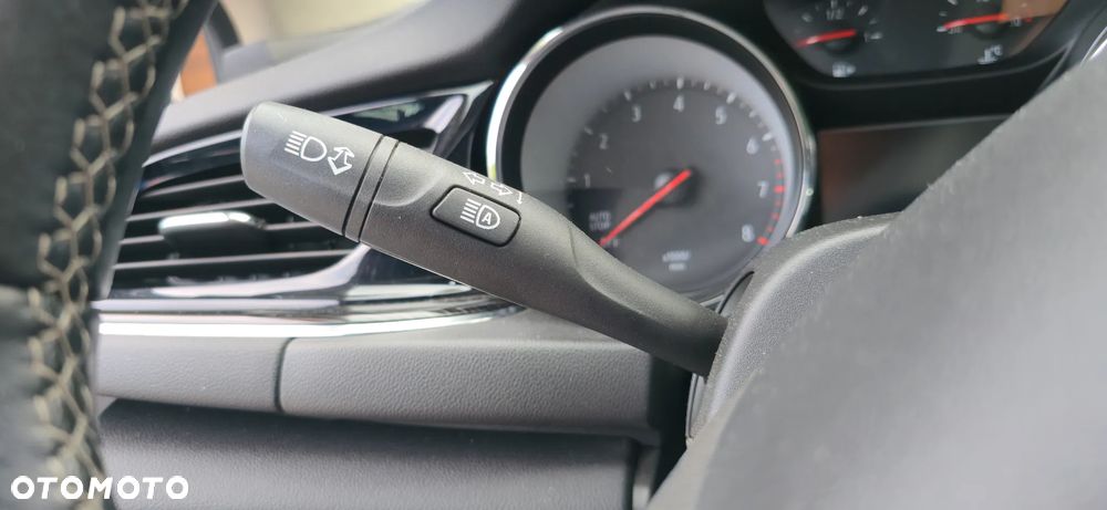 Opel Insignia - 23