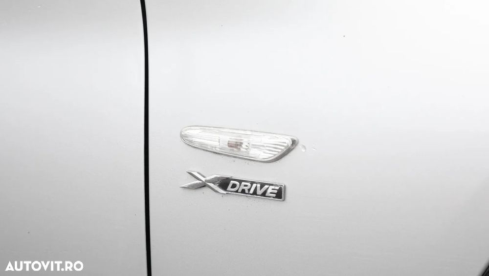 BMW Seria 3 320d xDrive DPF Touring Aut. Edition Exclusive - 4