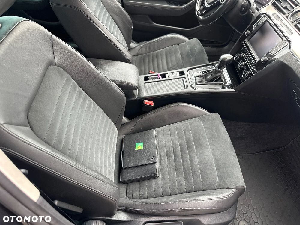 Volkswagen Passat 1.8 TSI BMT Highline DSG - 25