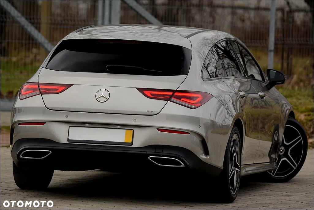 Mercedes-Benz CLA 180 Shooting Brake AMG Line - 5