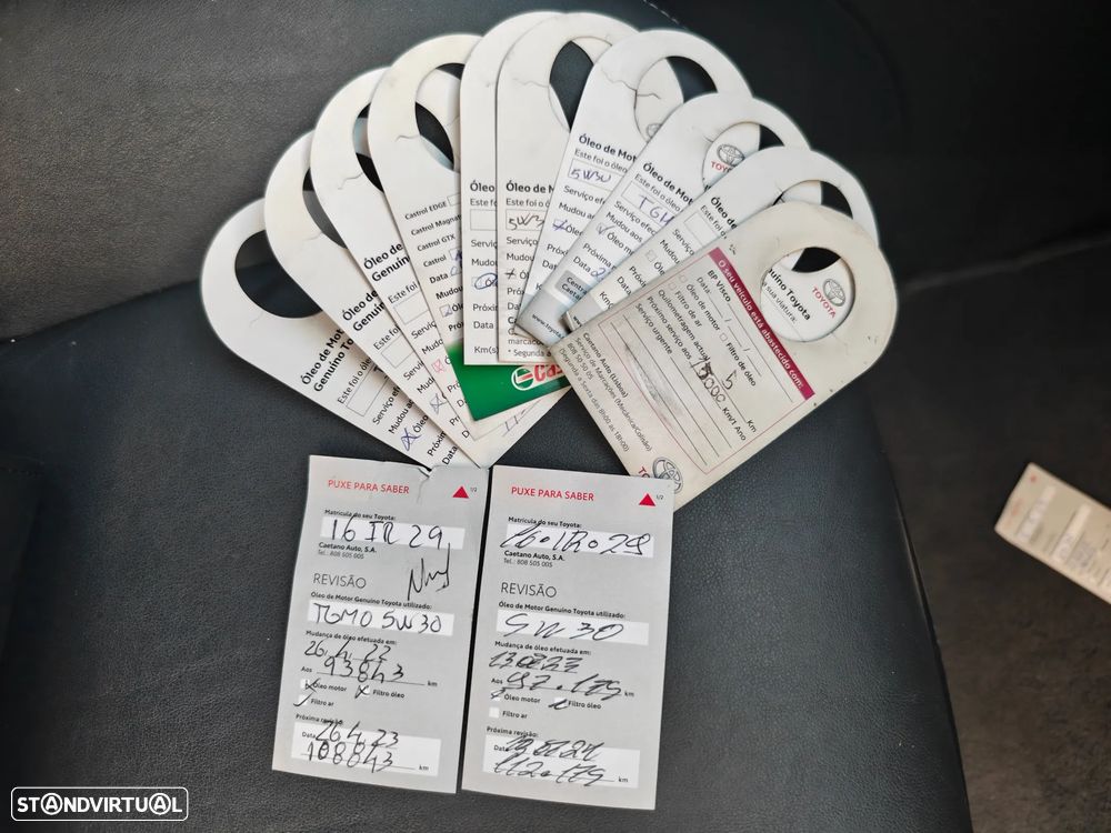 Toyota Avensis SD 2.2 D-4D Luxury +GPS+Pele - 29