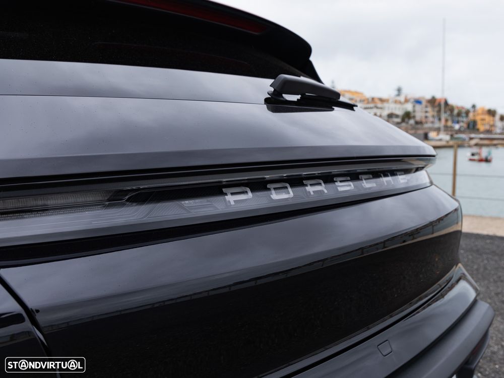 Porsche Taycan Cross Turismo Sport bateria Performance Plus - 4