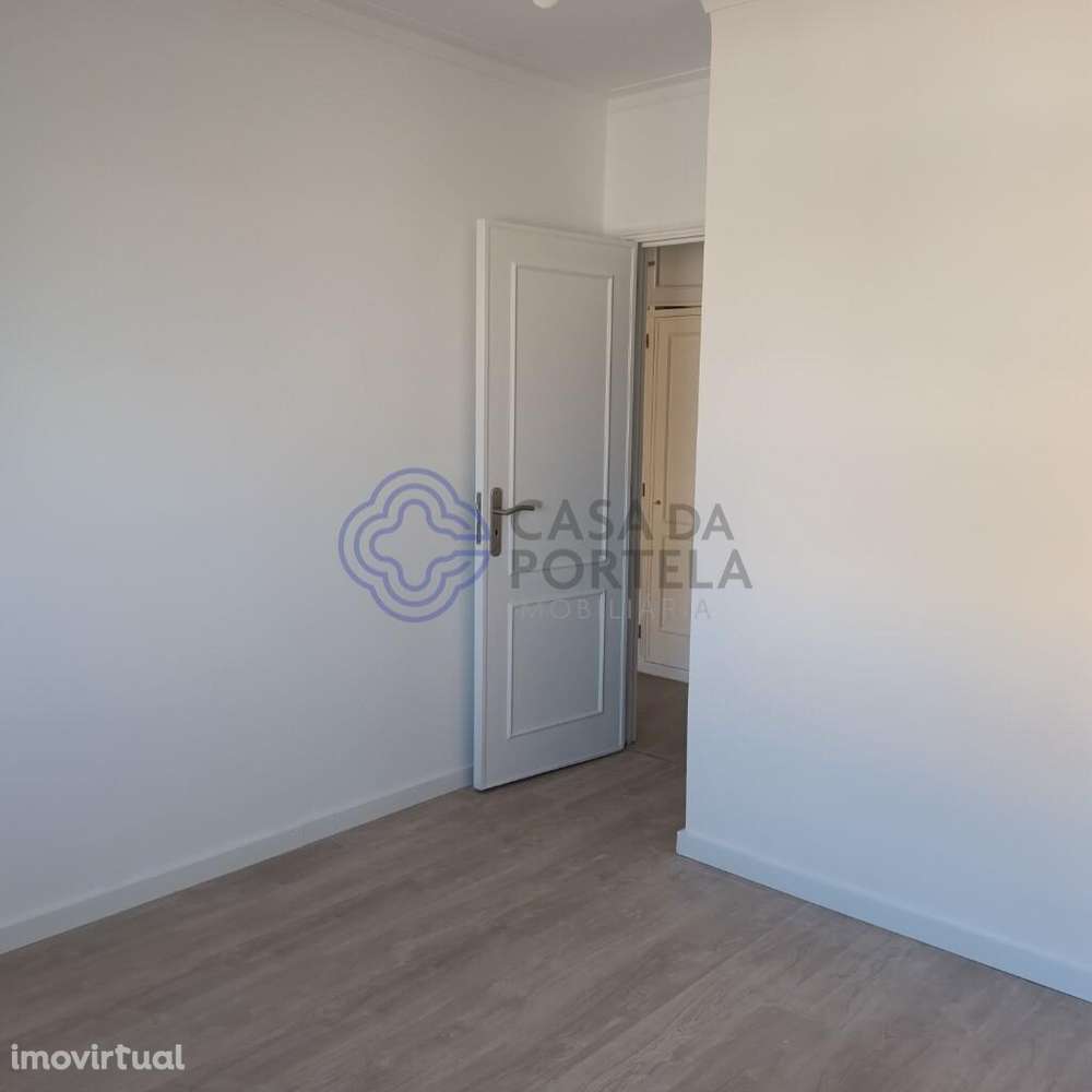 T2 Renovado na Rechousa em Canelas - Grande imagem: 4/24