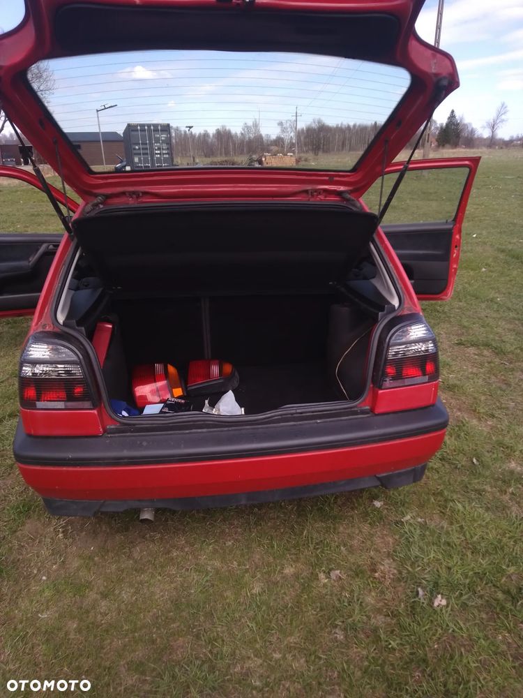 Volkswagen Golf - 8
