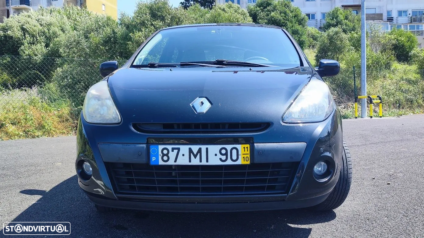 Renault Clio - 2