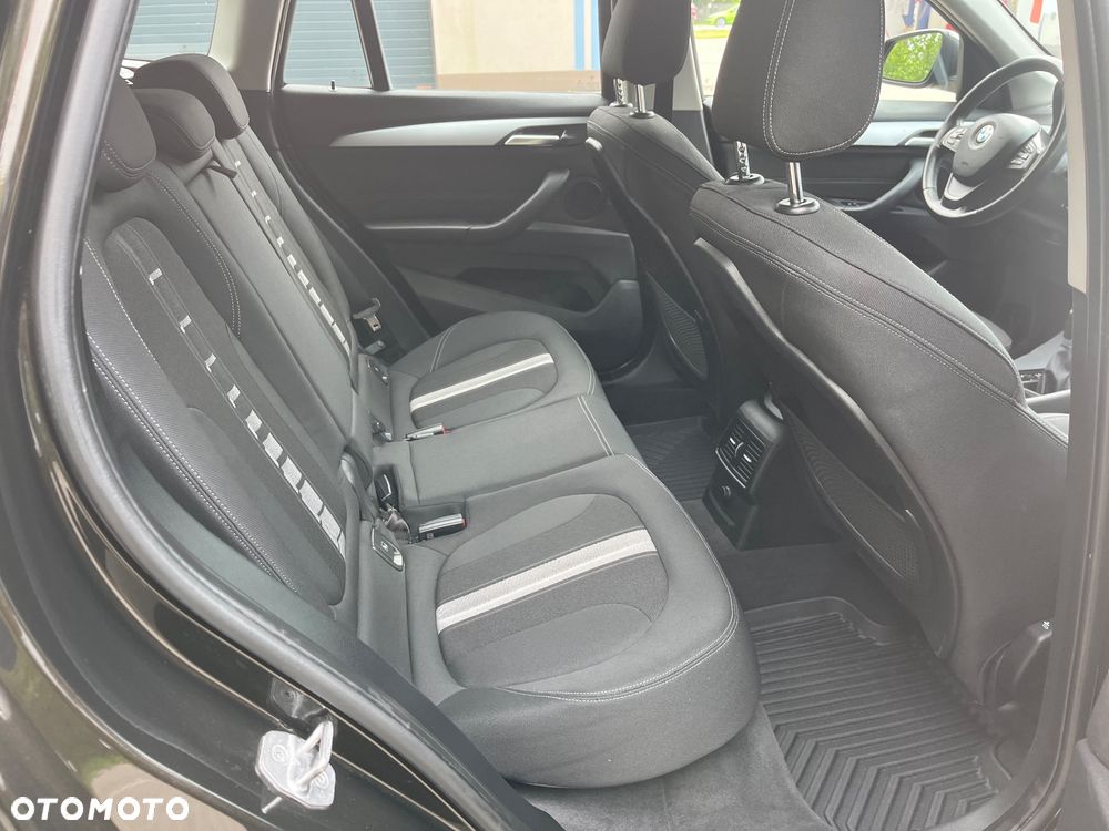 BMW X1 xDrive20i GPF Advantage sport - 13