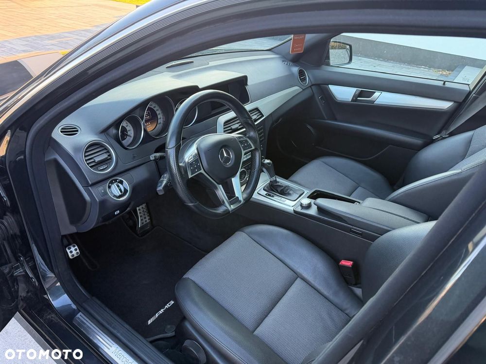 Mercedes-Benz Klasa C 200 (BlueEFFICIENCY) 7G-TRONIC Avantgarde - 11