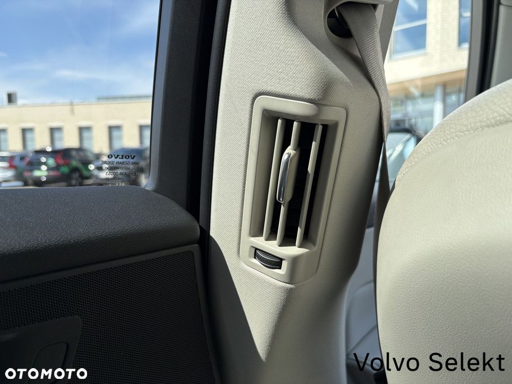 Volvo XC 60 - 24