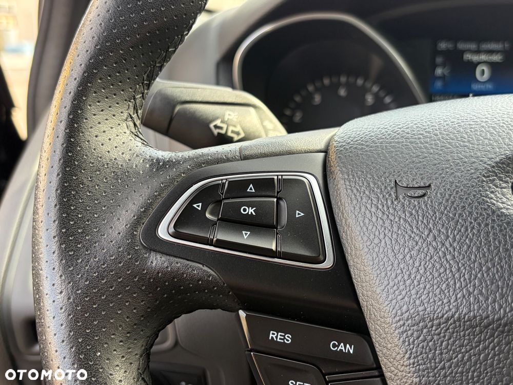 Ford Focus 1.0 EcoBoost Start-Stopp-System ST-LINE DESIGN - 19