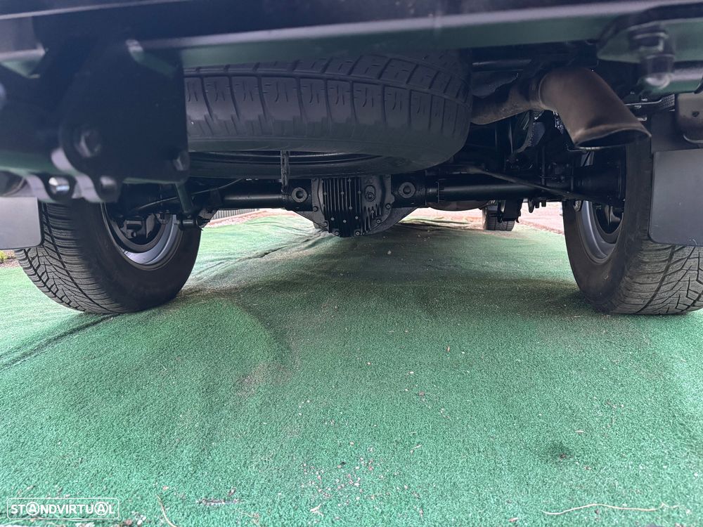 Nissan Navara 2.5 dCi CD LE Hi-Tech +P.Premium AT 4WD - 5