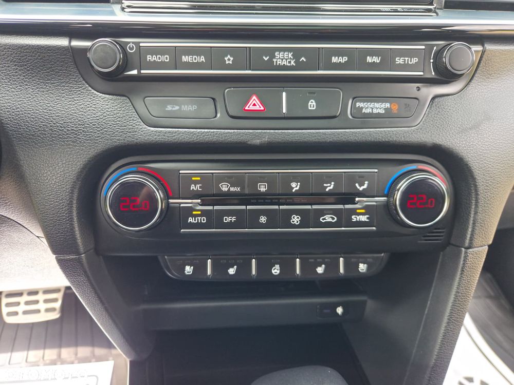 Kia Ceed 1.6 CRDi DCT Platinum Edition - 19