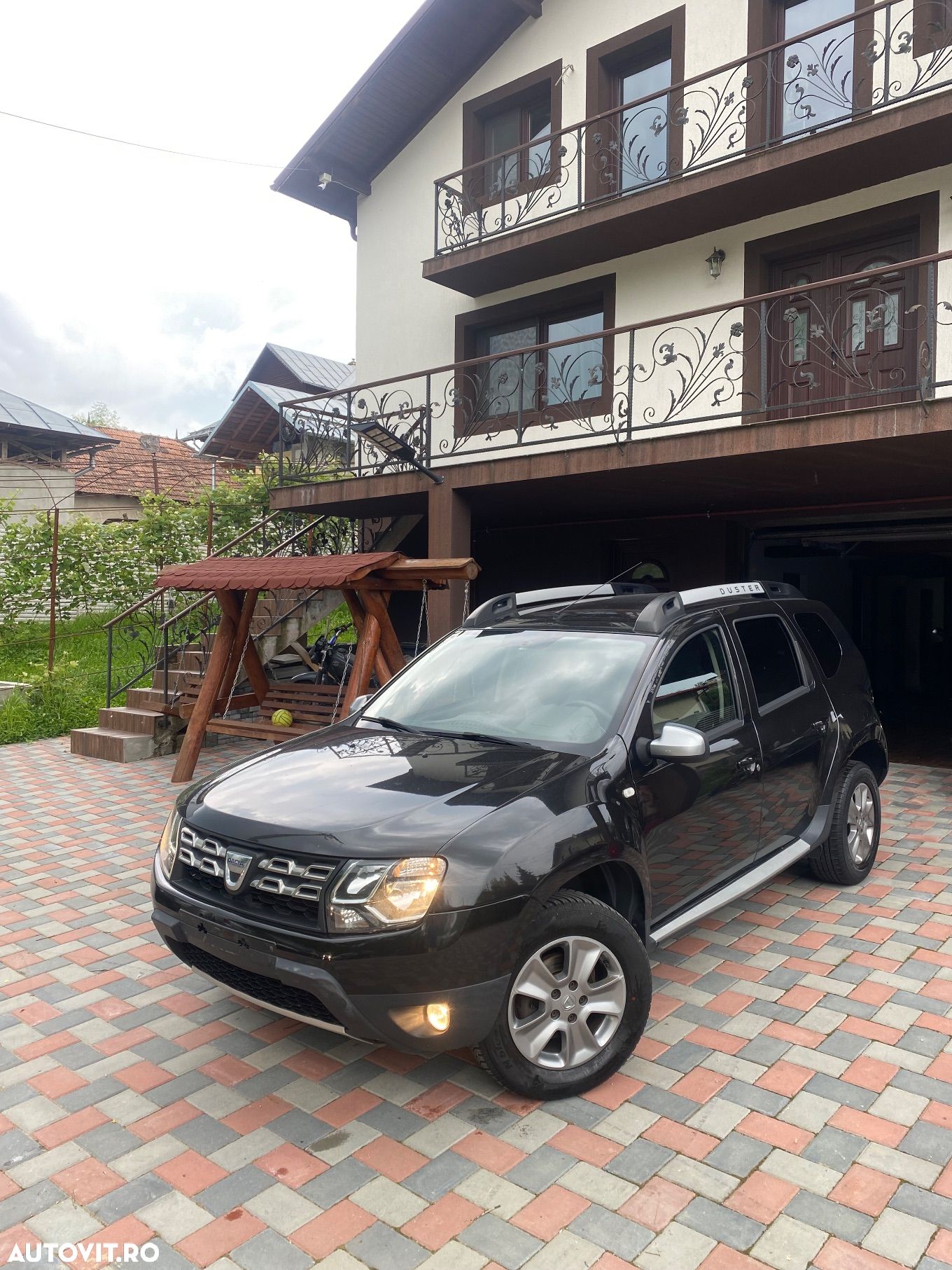 Dacia Duster 1.5 dCi 4x2 Laureate - 1