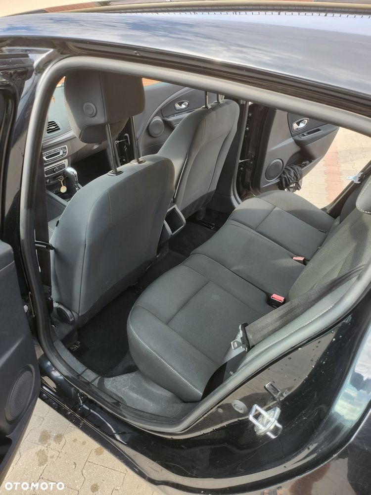 Renault Megane 1.5 dCi Limited EDC - 11