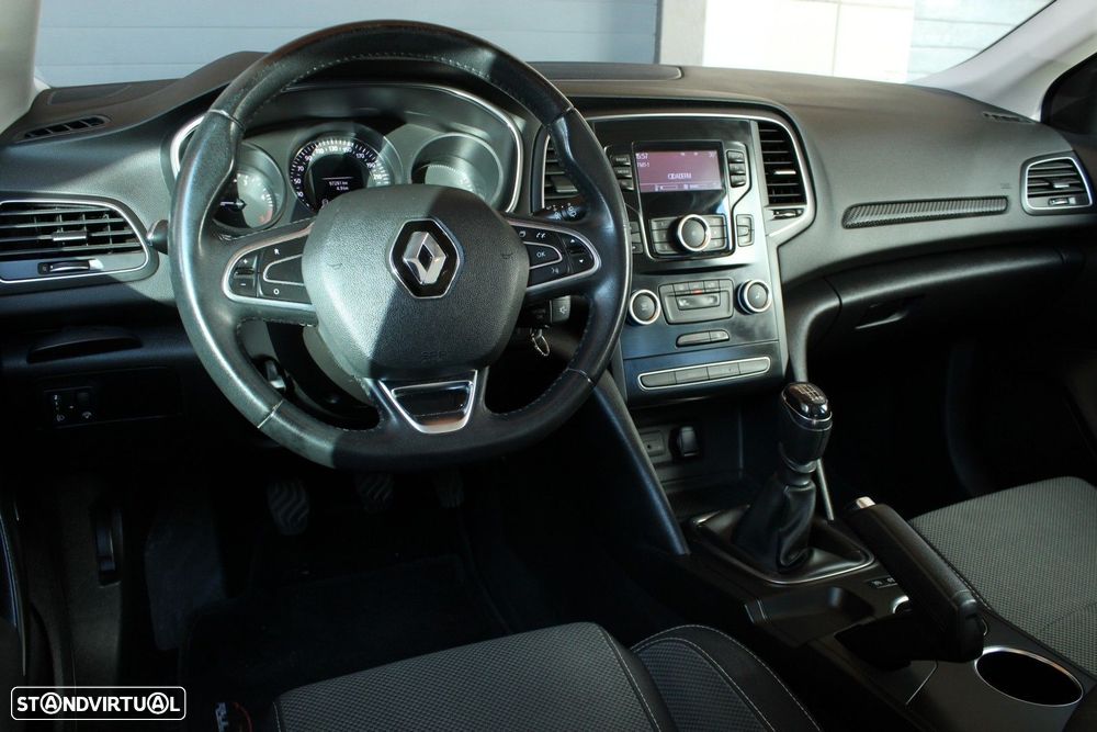 Renault Mégane 1.5 Blue dCi Zen - 13